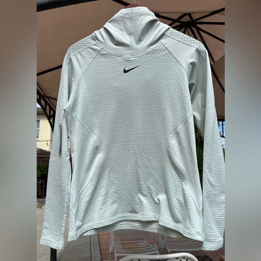 Nike Pro HyperWarm Women's SAGE GREEN Training Hooded. Size Large-slim fit